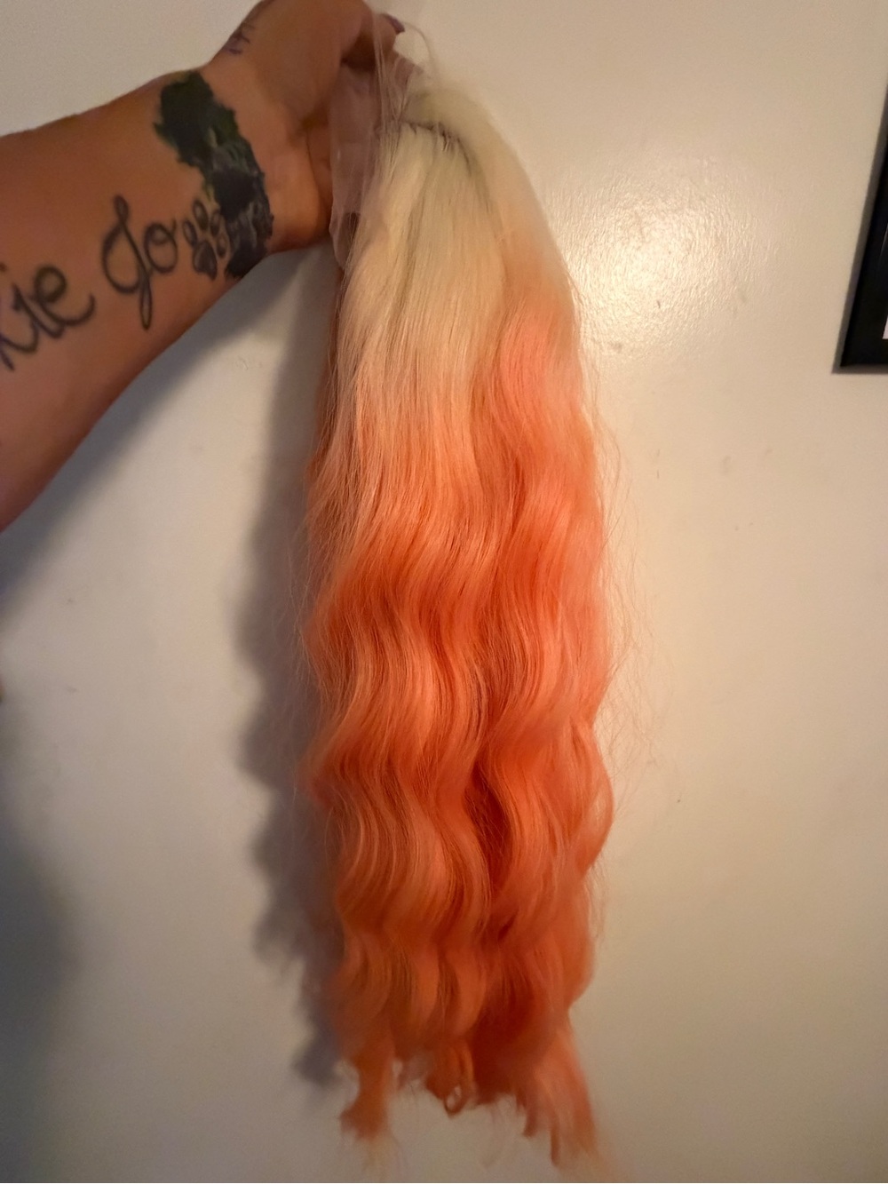 Blonde to Peach Ombre Wavy Wig -T-Part, Lace Attached, BNWOT 28 inches